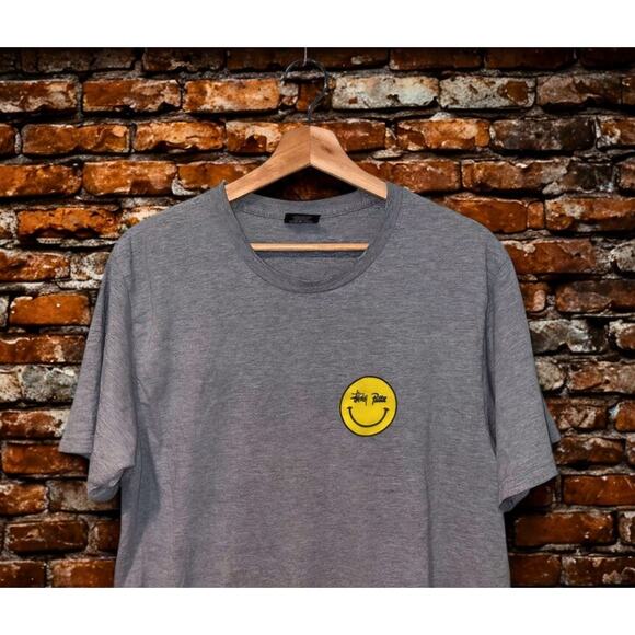 Stussy x Patta Smiley Tee Gray Yellow Logo Collab Graphic T-Shirt Men’s M Rare - Picture 3 of 9